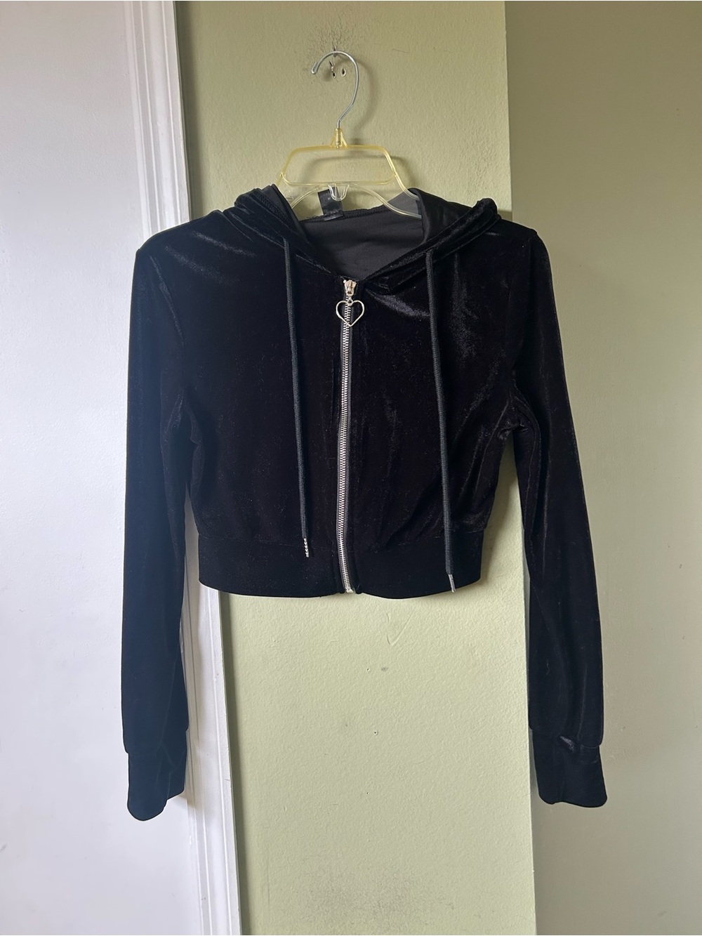 SHEIN Black Velvet Cropped Hoodie with Heart Zipper